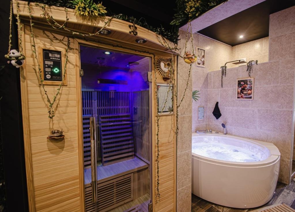 Suite Jungle Spa — ambiance végétale et spa privatif